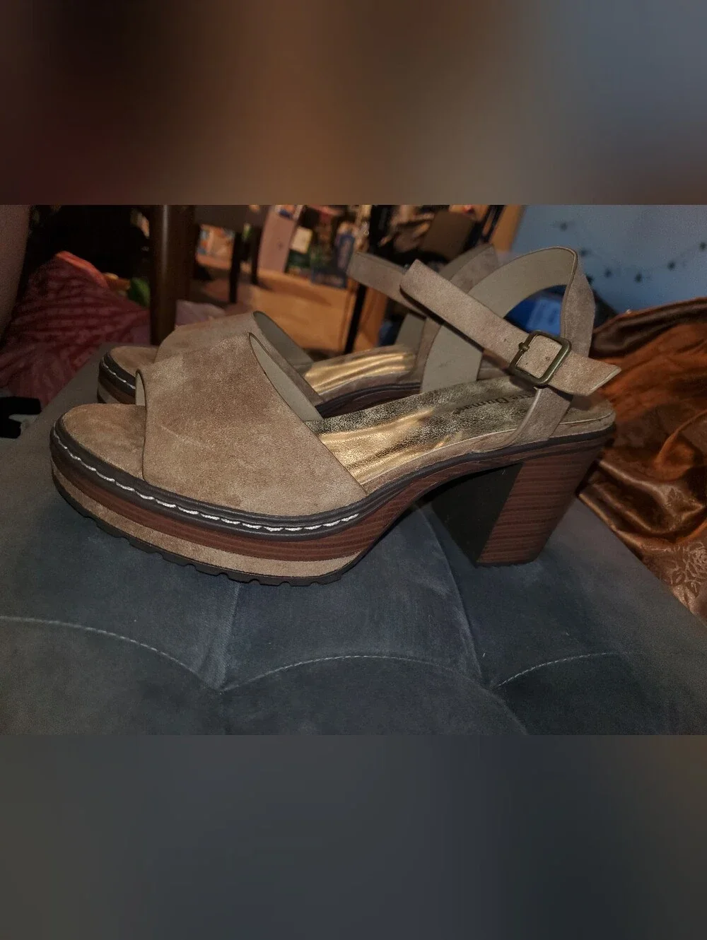 *Brand New* Pierre Dumas ankle strap brown suede + wood platform heels - Size 10